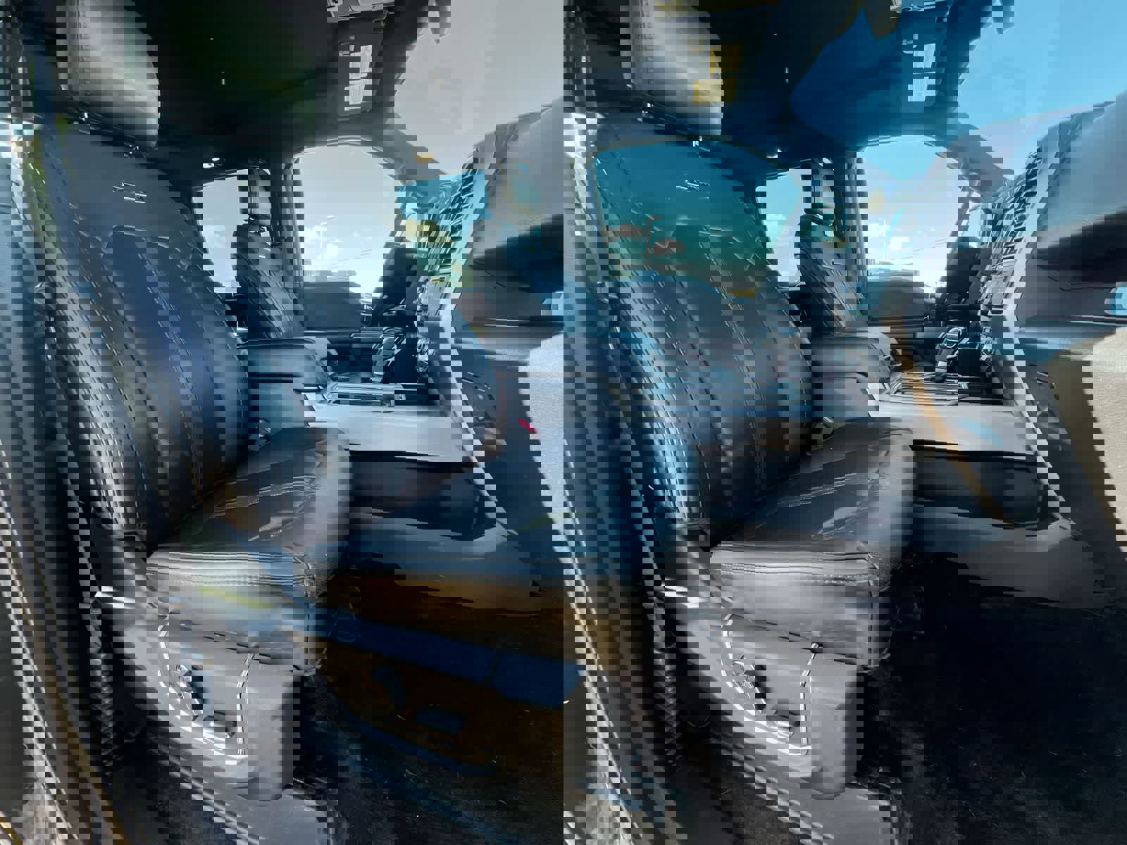 Used 2016 Ford F150 Platinum w/ Equipment Group 701A Luxury image 21