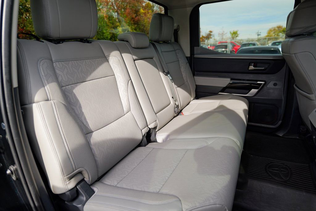 Used 2023 Toyota Tundra Limited image 33