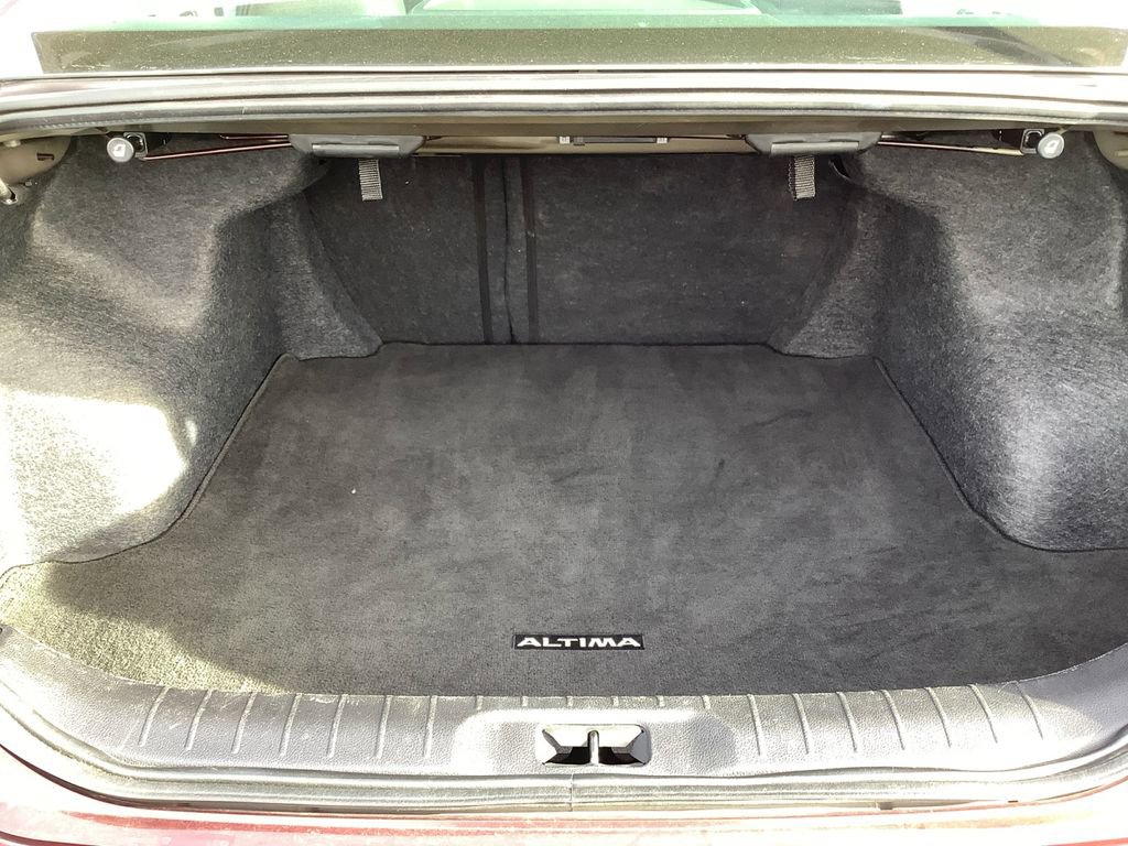 Used 2024 Nissan Altima 2.5 SV image 24
