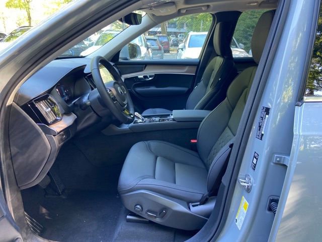 New 2026 Volvo XC90 B6 Plus w/ Protection Package Premier image 11