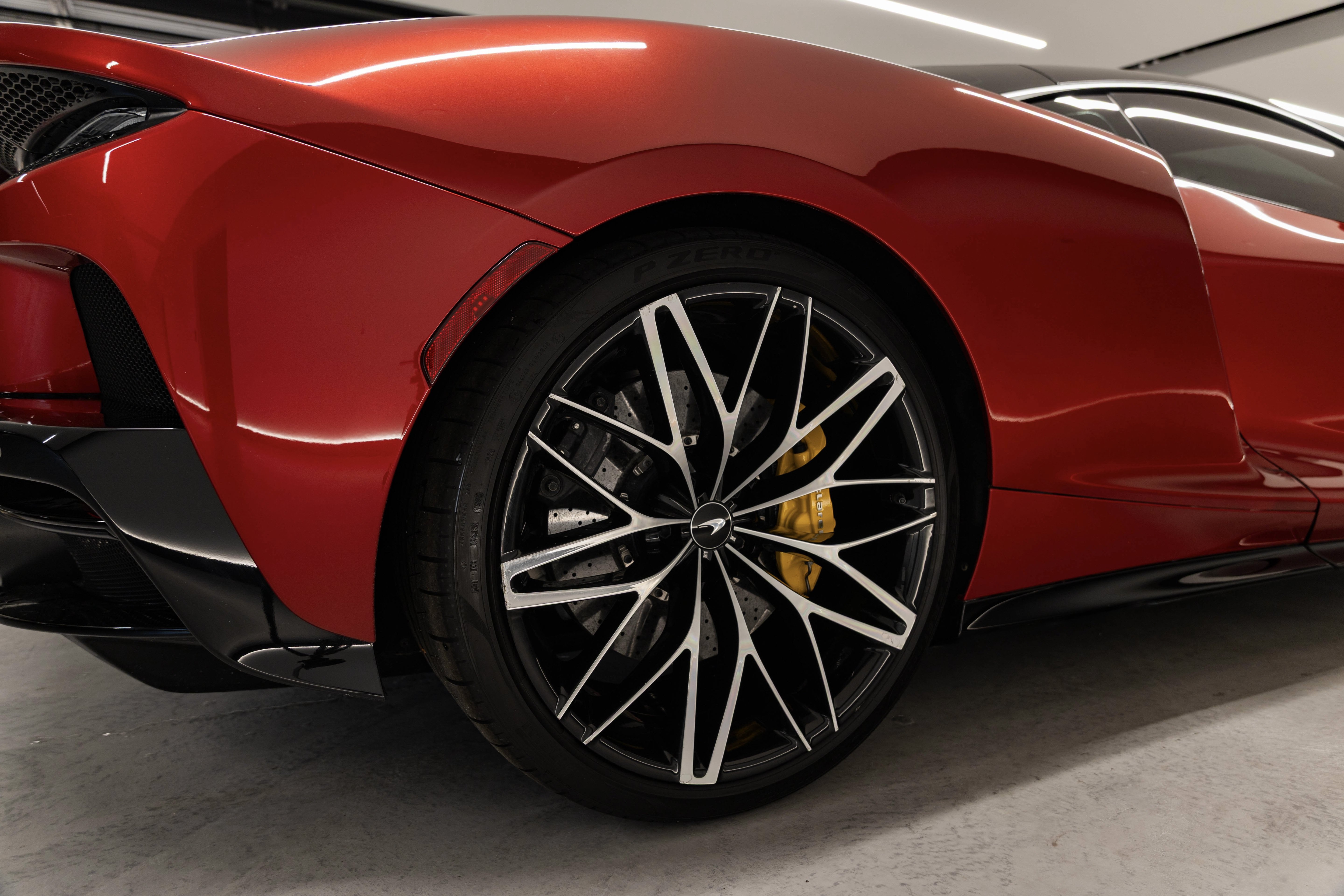 Used 2023 McLaren GT RWD image 7