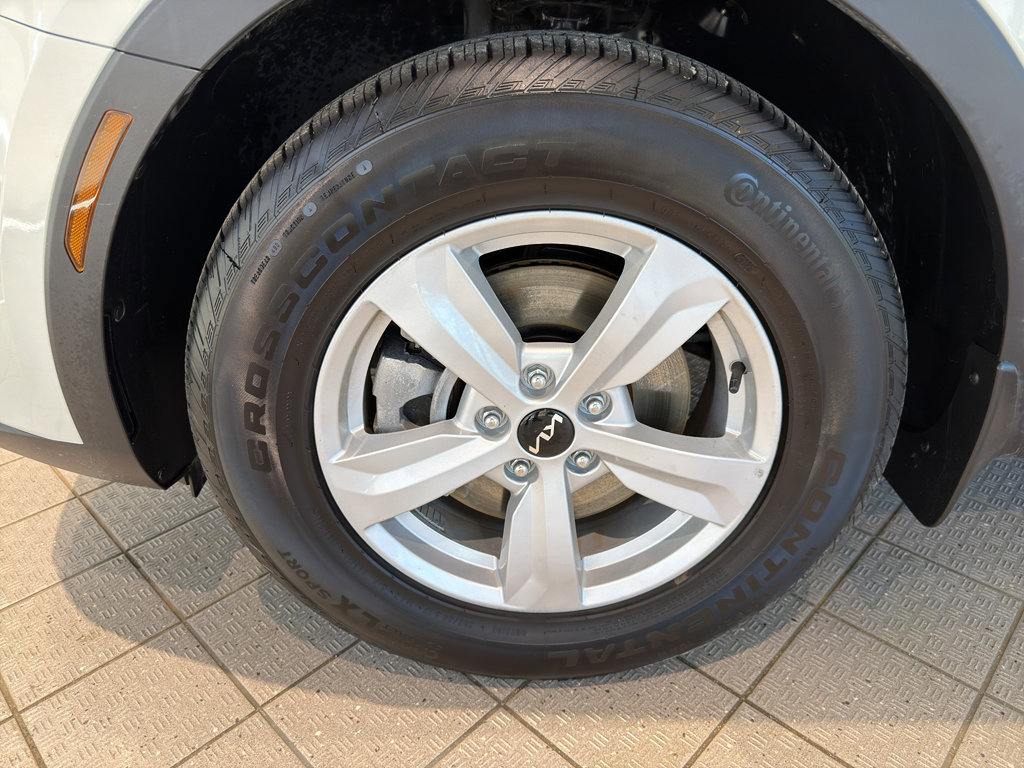 New 2026 Kia Sorento LX image 9