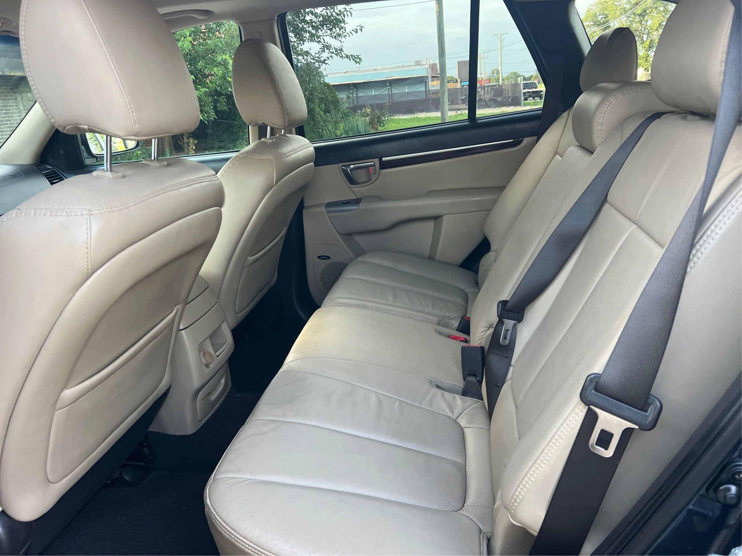 Used 2011 Hyundai Santa Fe Limited image 11