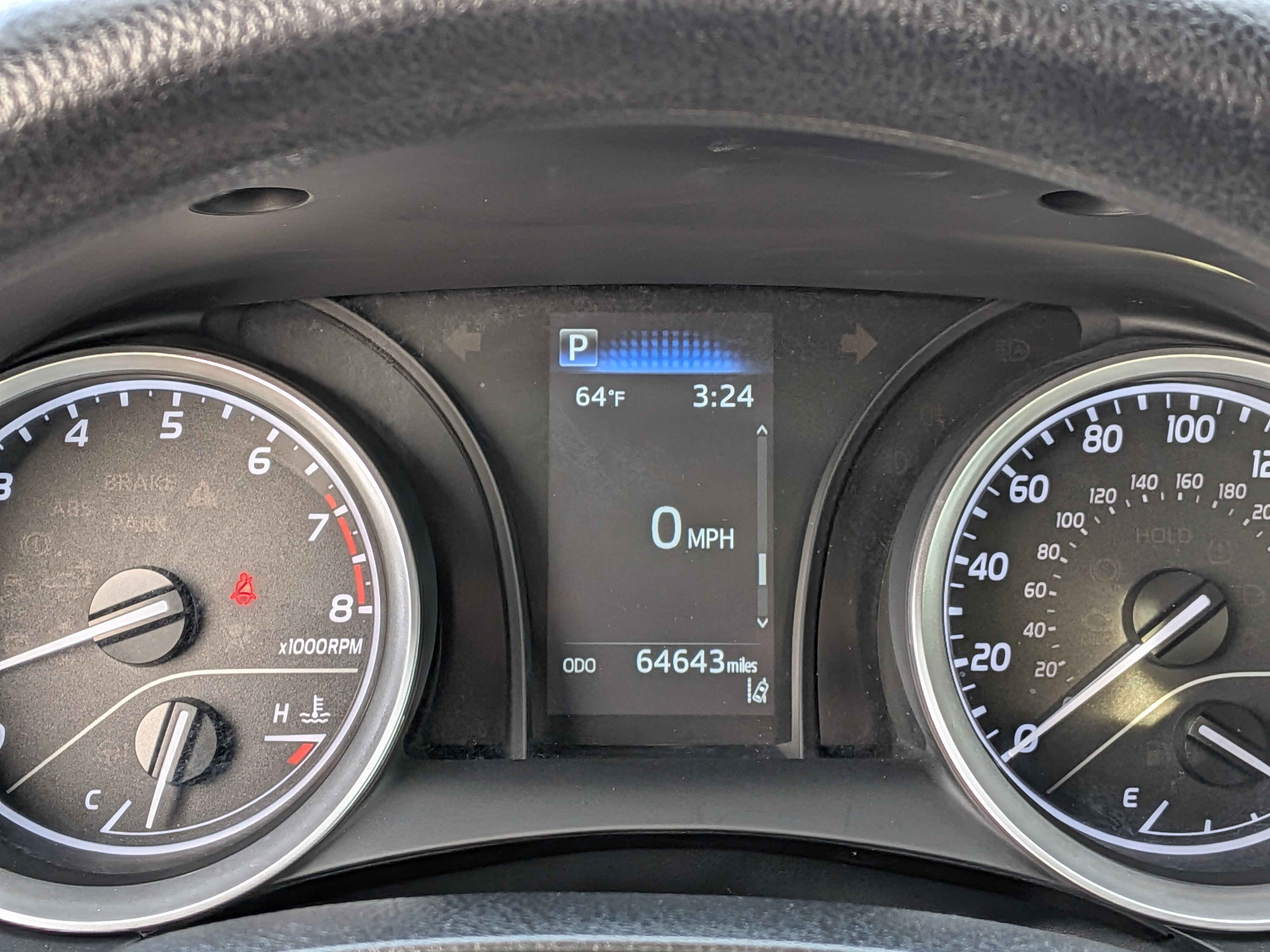 Used 2022 Toyota Camry LE image 30