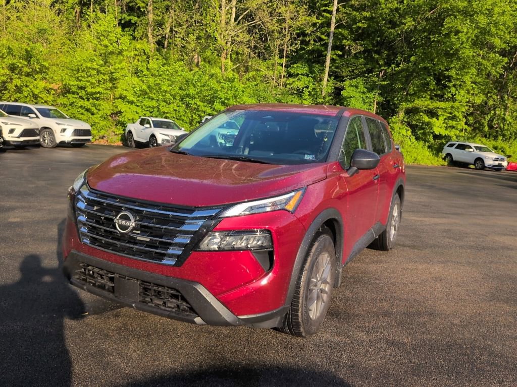 Used 2025 Nissan Rogue S AWD/4WD image 24
