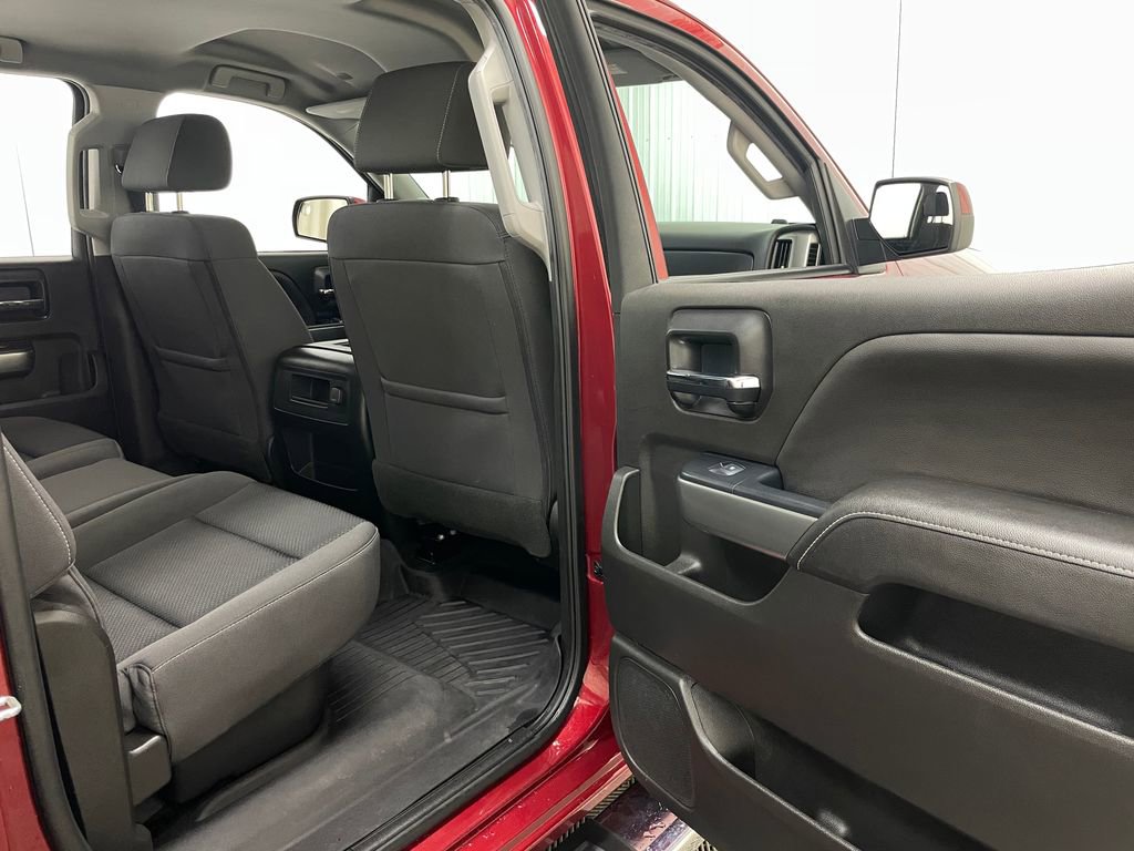 Used 2018 Chevrolet Silverado 1500 LT w/ All Star Edition image 40