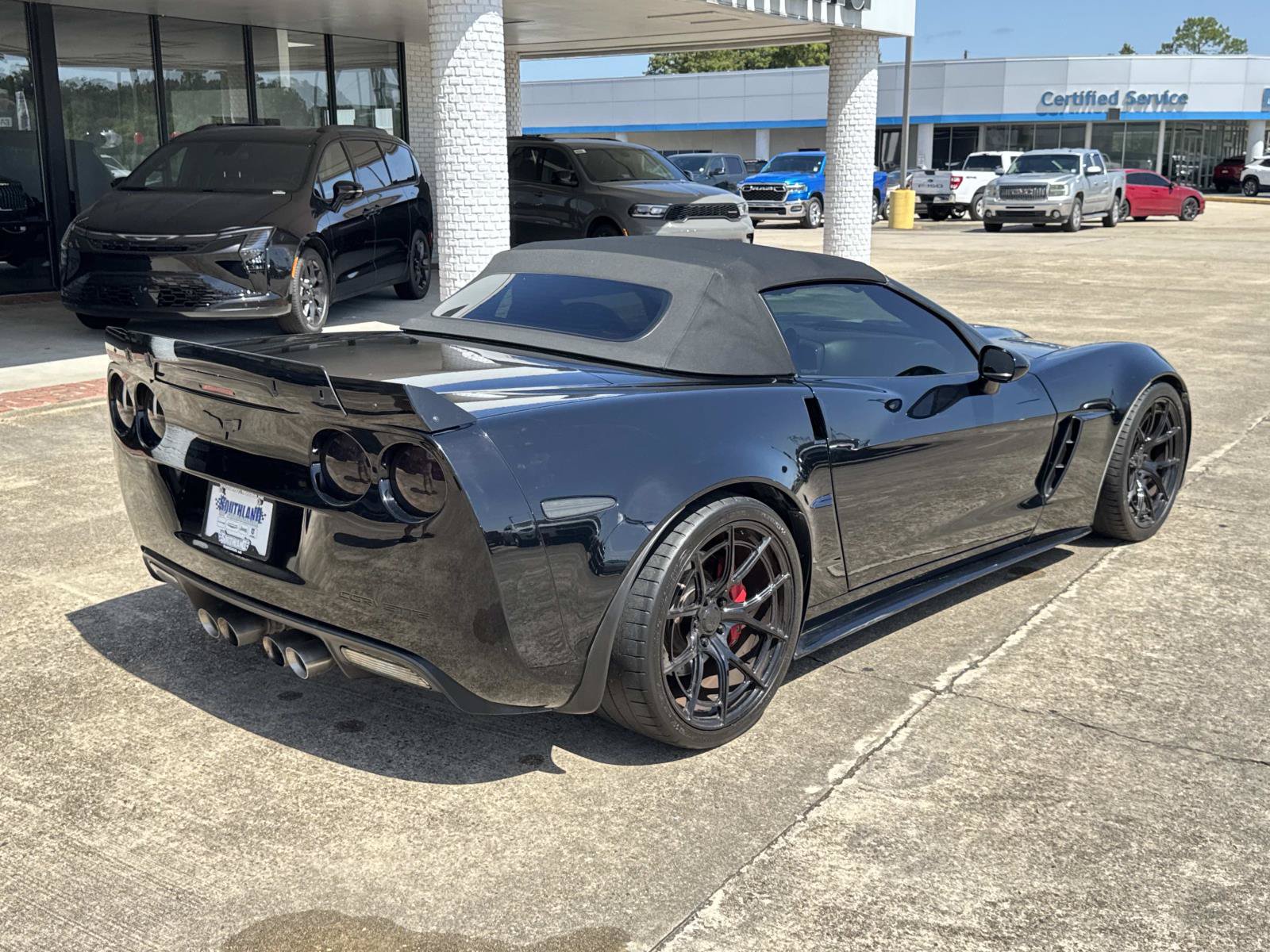 Used 2013 Chevrolet Corvette 427 w/ Z06 Carbon Fiber Package RWD image 7