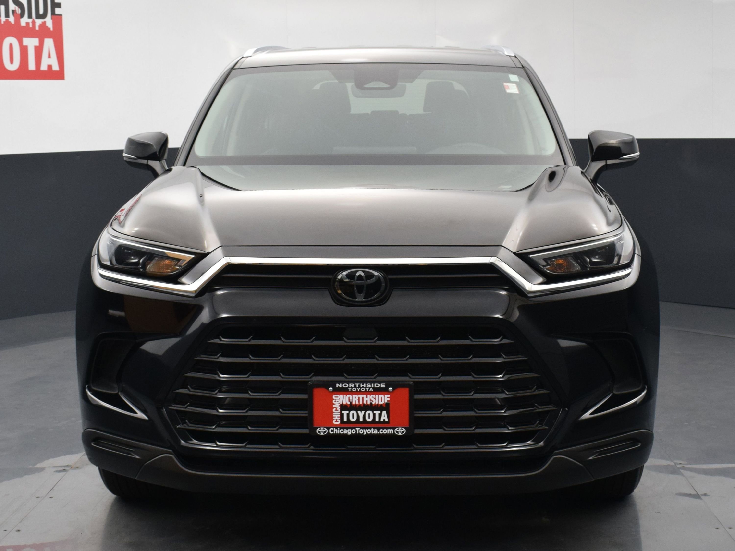 Used 2025 Toyota Grand Highlander AWD image 7