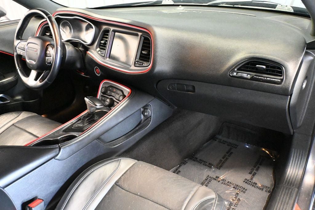 Used 2015 Dodge Challenger R/T Plus RWD image 11