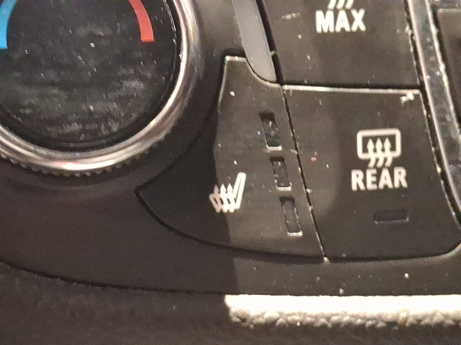 Used 2024 Chevrolet Equinox LT w/ LPO, Floor Liner Package AWD/4WD image 23