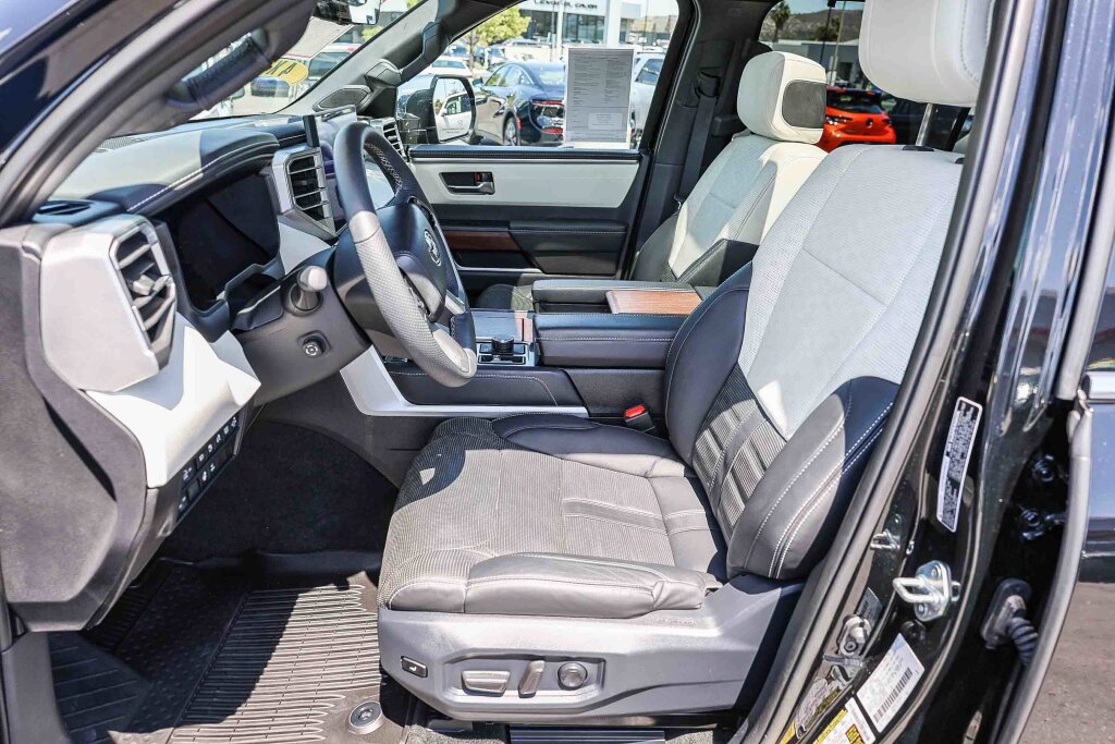 Certified 2025 Toyota Sequoia Capstone AWD/4WD image 12