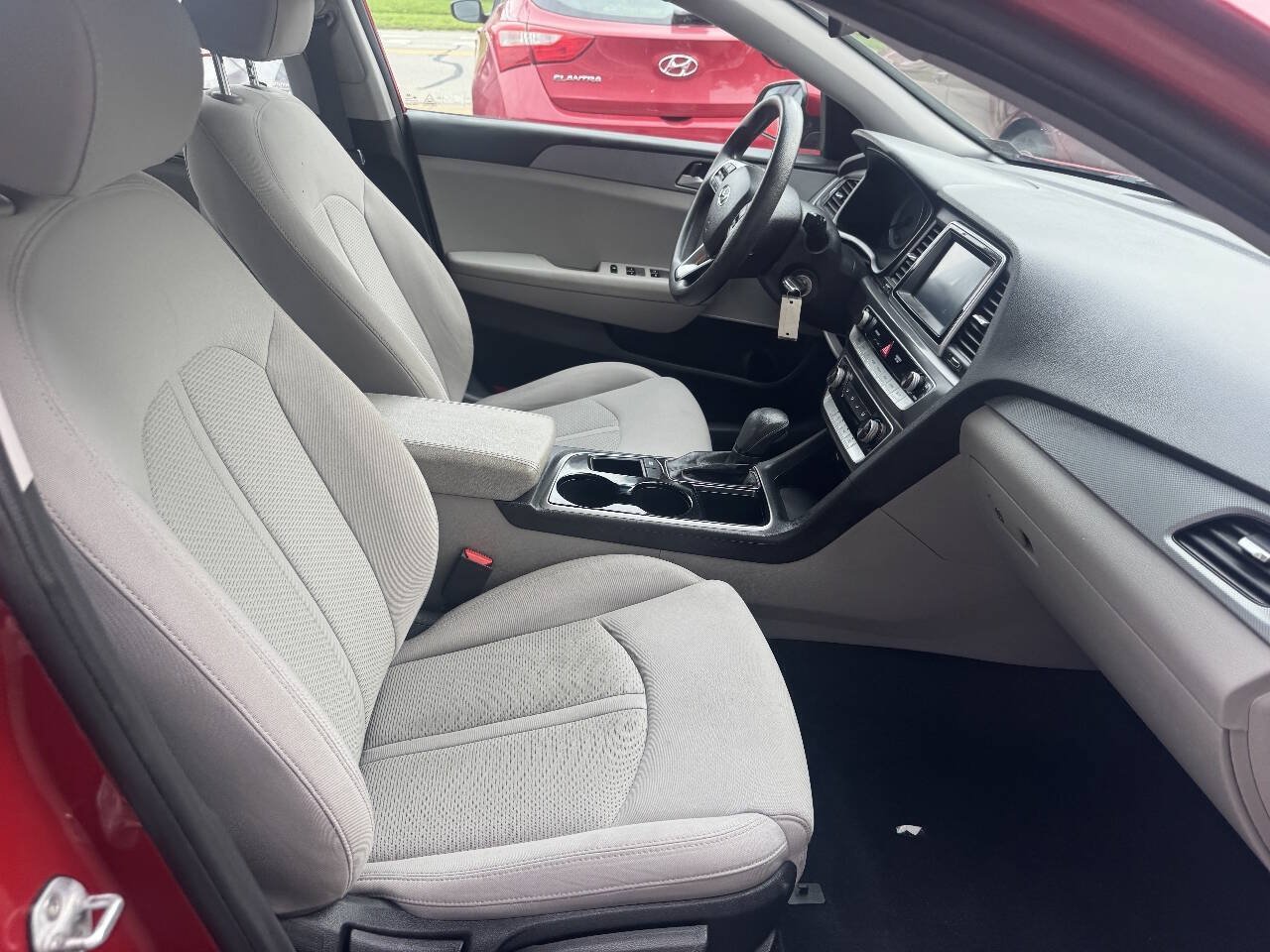 Used 2018 Hyundai Sonata SE FWD image 20