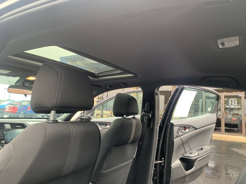 Used 2019 Honda Civic EX image 28