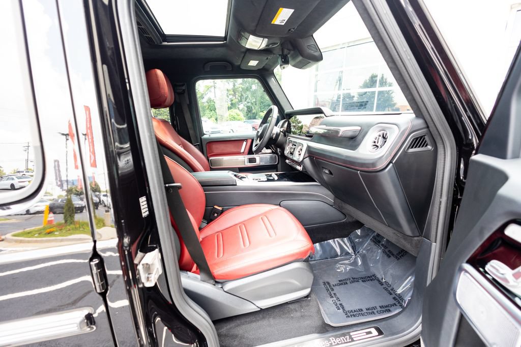 Used 2025 Mercedes-Benz G 550 image 45