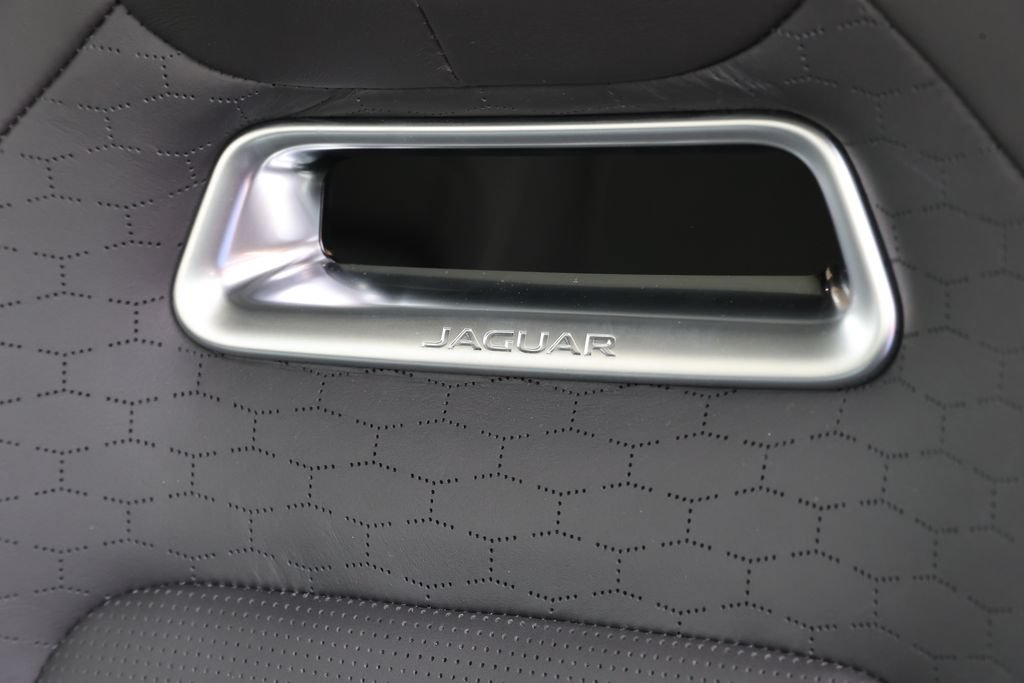 Certified 2026 Jaguar F-PACE R-Dynamic S AWD/4WD image 15