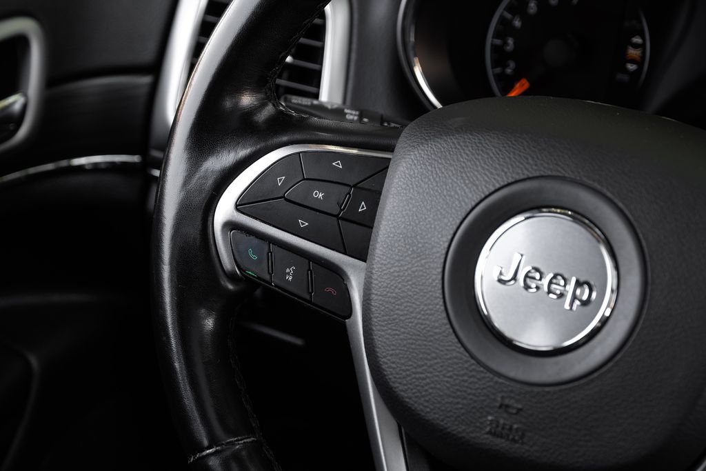 Used 2022 Jeep Grand Cherokee Limited AWD/4WD image 27