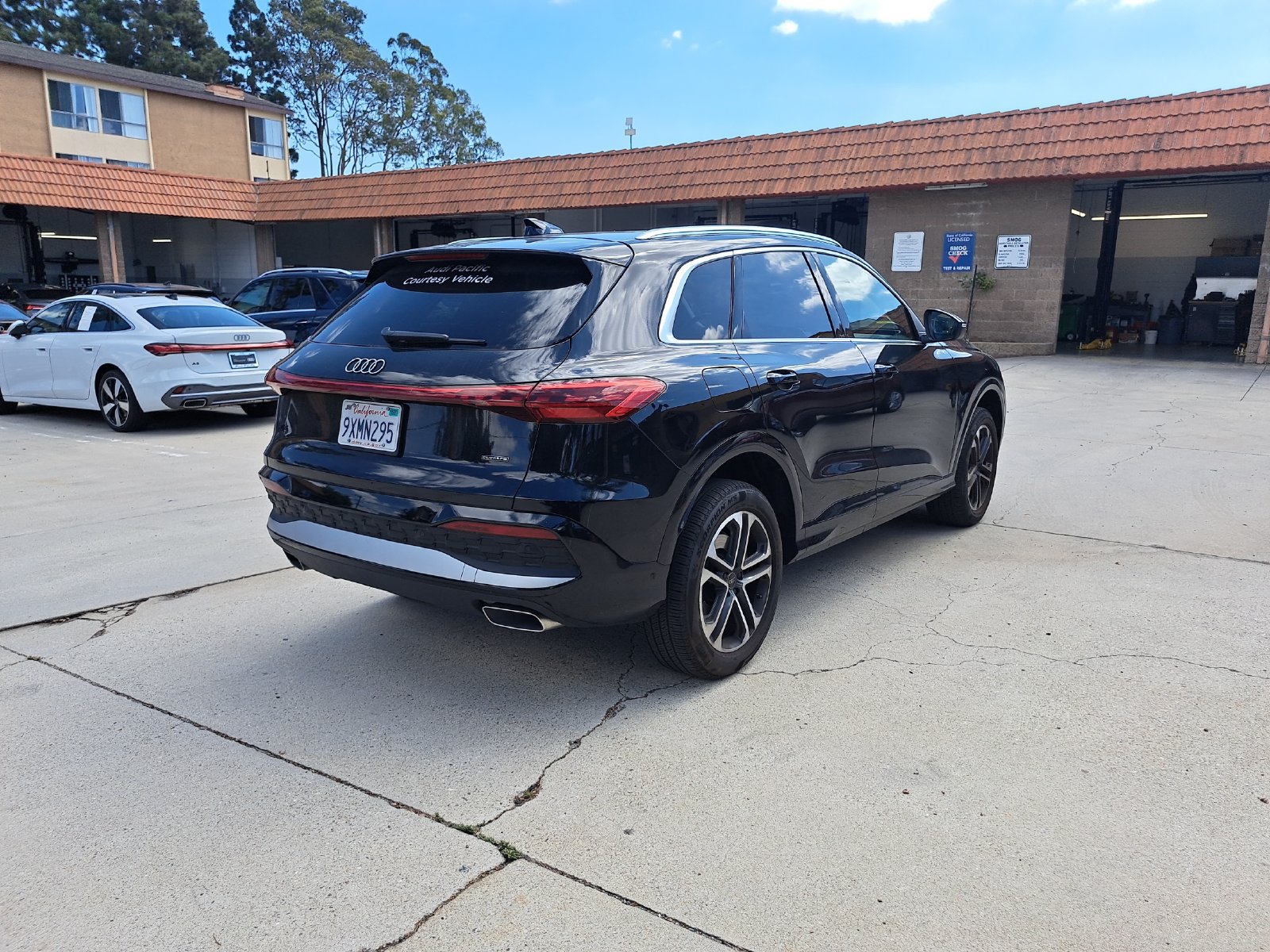 Used 2025 Audi Q5 Premium w/ Convenience Package AWD/4WD image 5