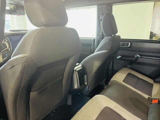Used 2025 Ford Bronco Big Bend AWD/4WD image 14