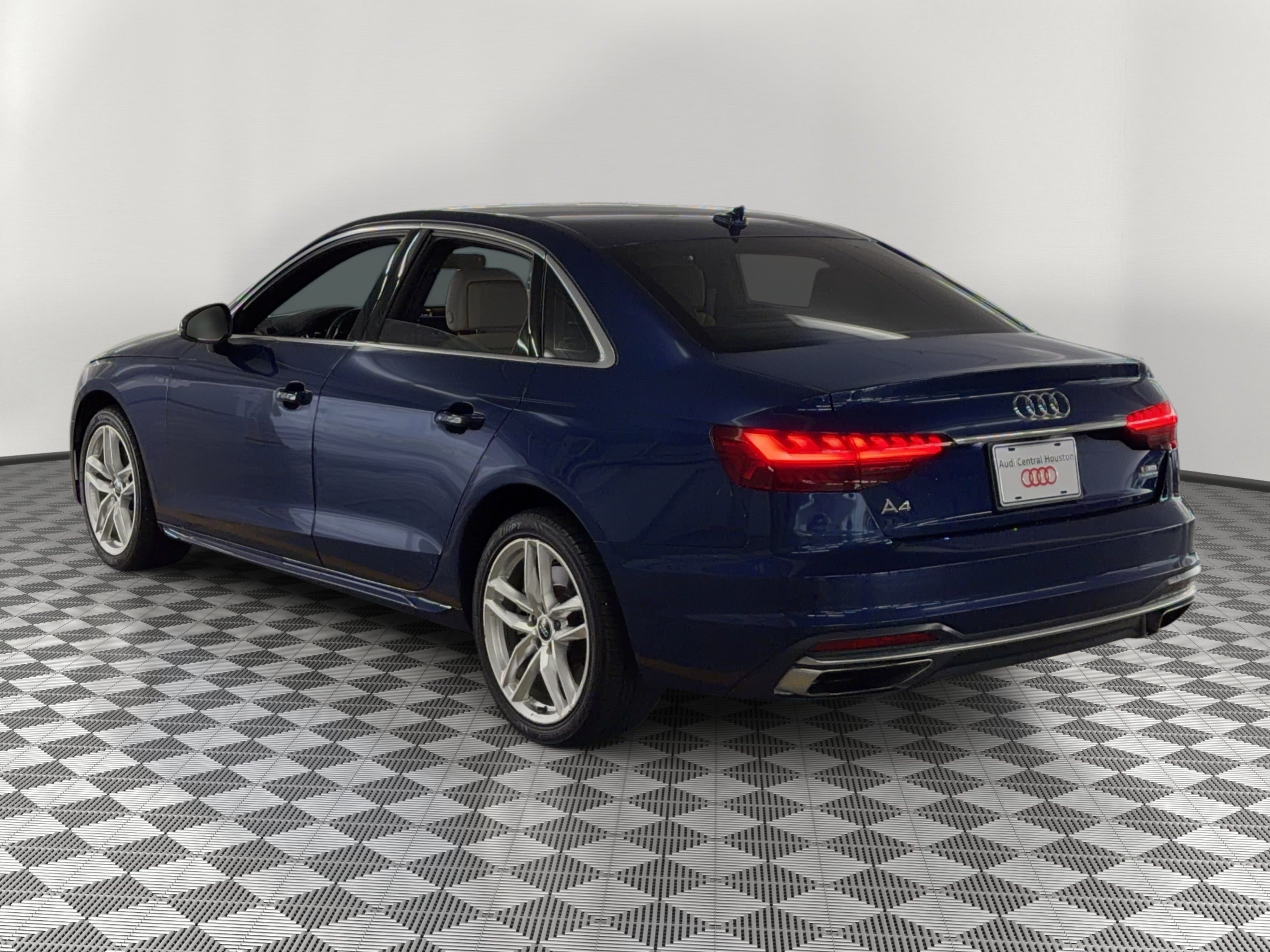 Used 2020 Audi A4 2.0T Premium w/ Convenience Package AWD/4WD image 3