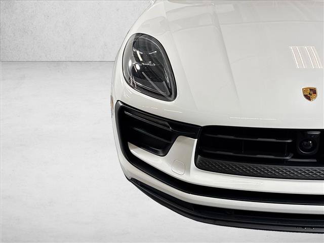 Certified 2026 Porsche Macan Turbo AWD/4WD image 28