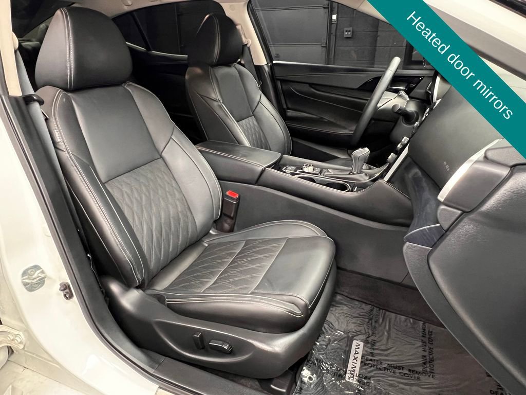 Used 2023 Nissan Maxima Platinum w/ Sport Mat Group FWD image 7