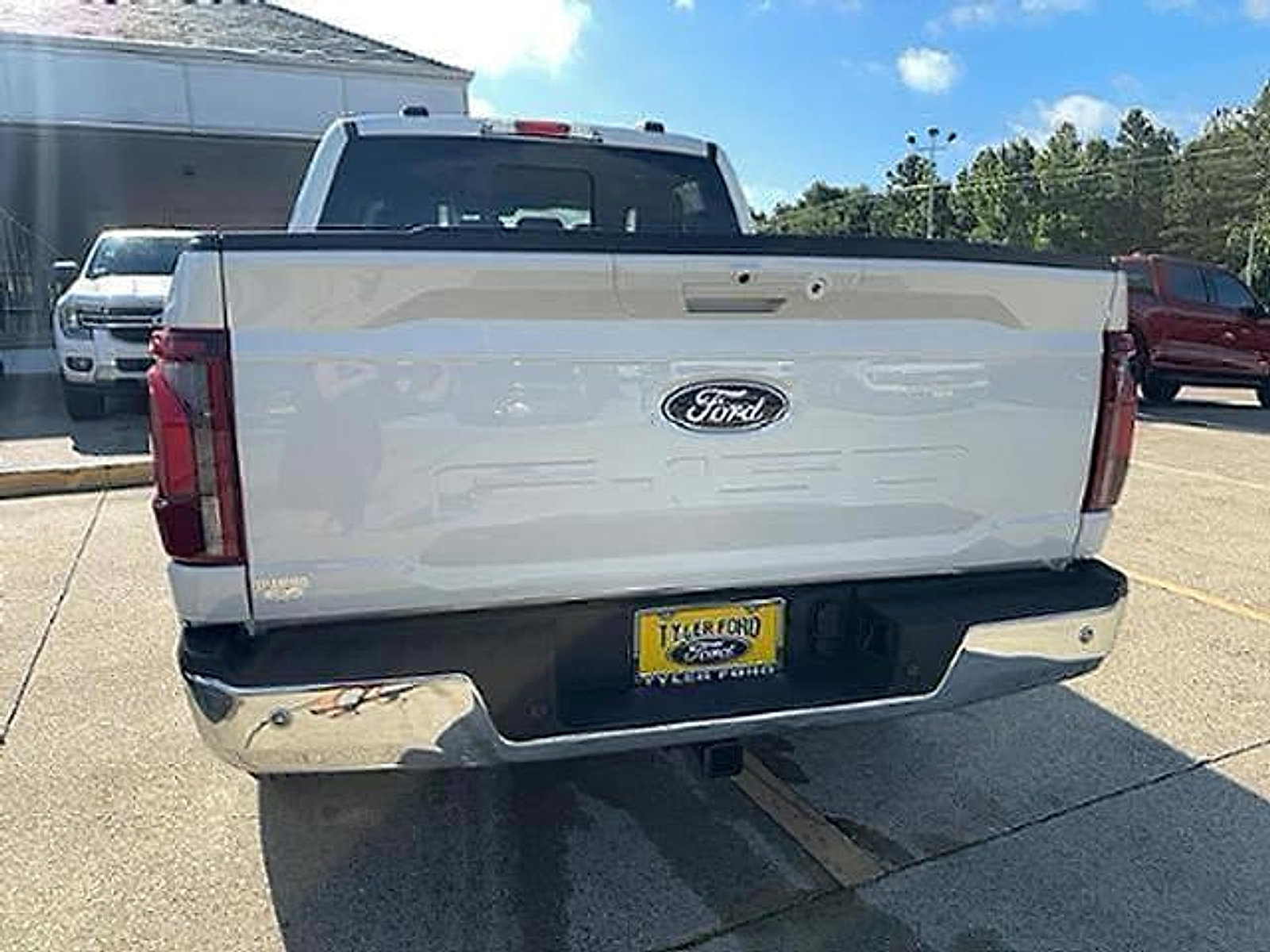 New 2025 Ford F150 Lariat w/ Equipment Group 502A High AWD/4WD image 7