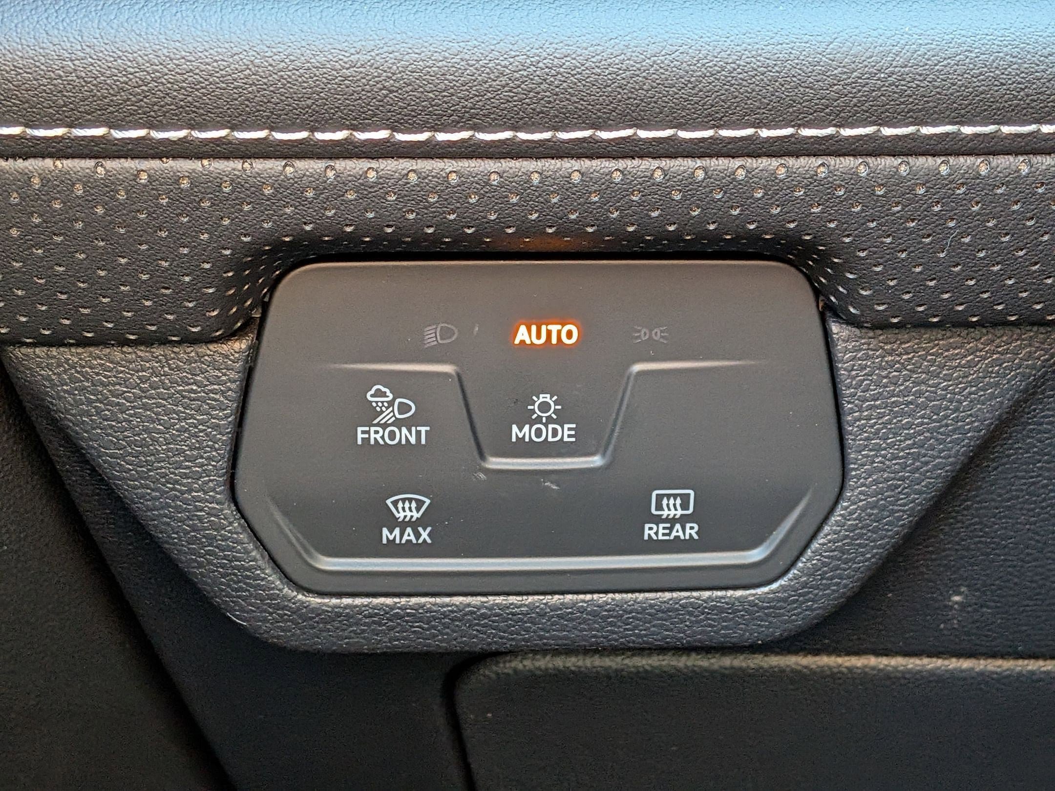 New 2026 Volkswagen Atlas Cross Sport SE AWD/4WD image 17