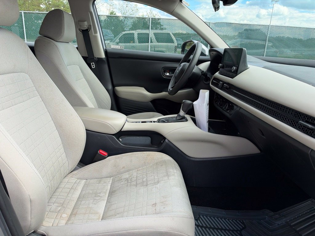 Used 2023 Honda HR-V LX image 13