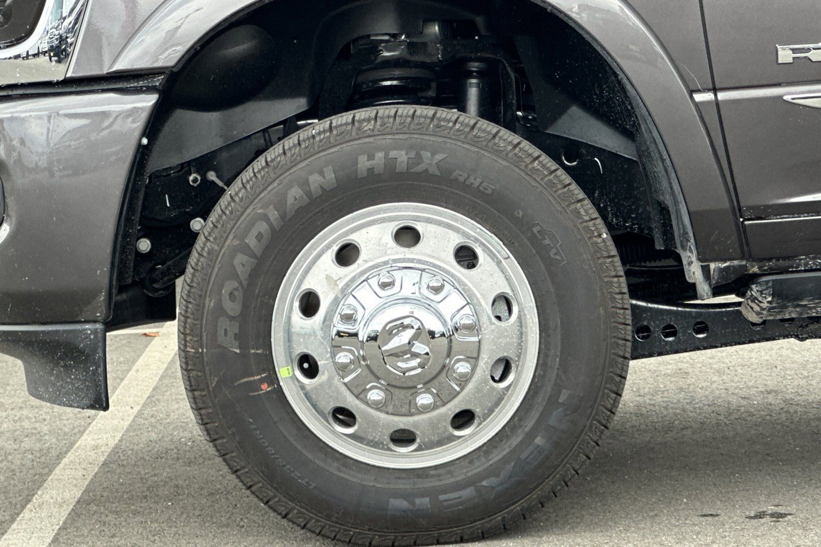 New 2026 RAM 3500 Limited image 33