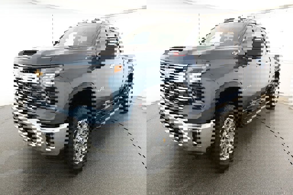 Used 2025 Chevrolet Silverado 3500 LTZ w/ LTZ Premium Package image 1