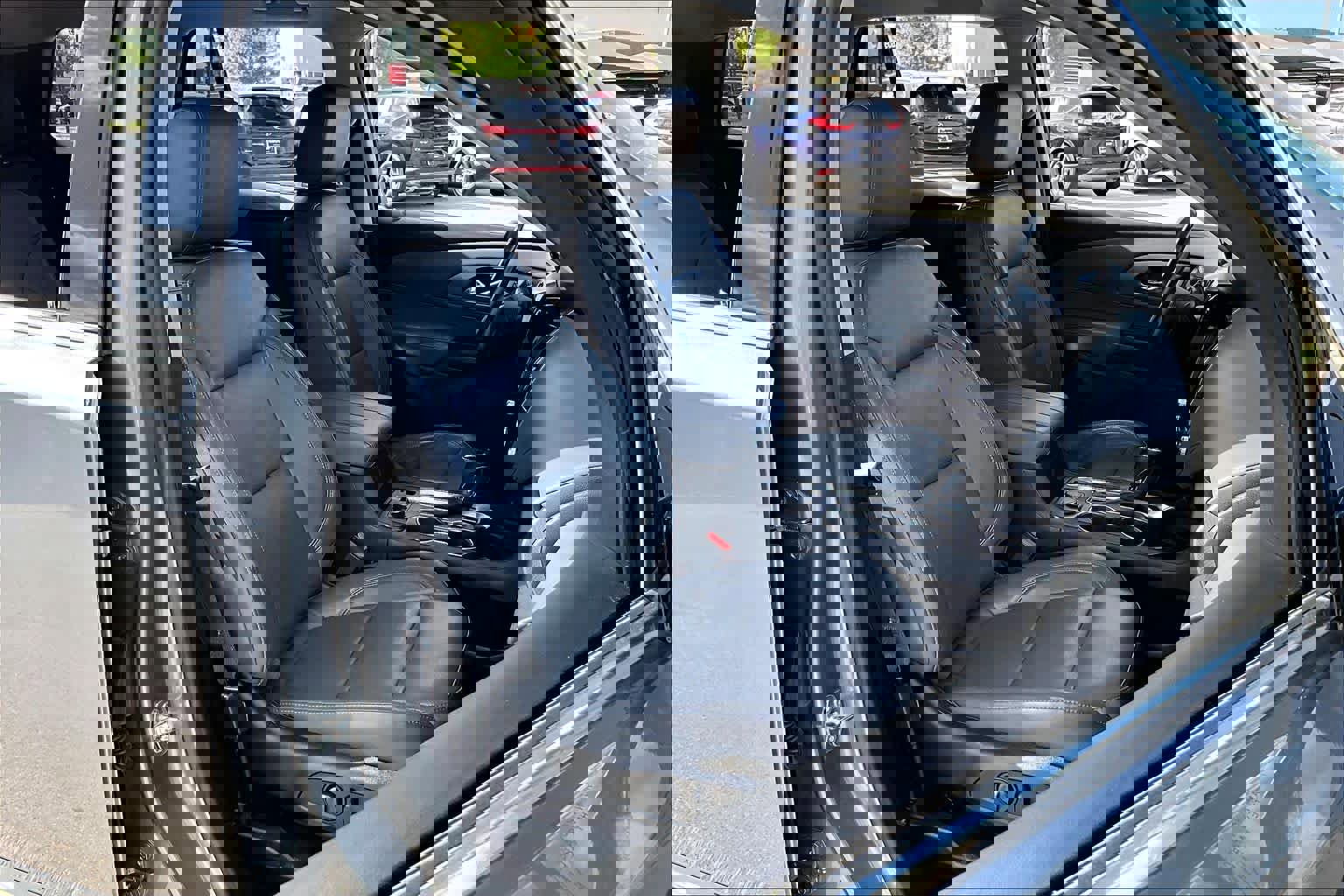 Used 2019 Chevrolet Traverse Premier w/ Driver Confidence II Package image 9