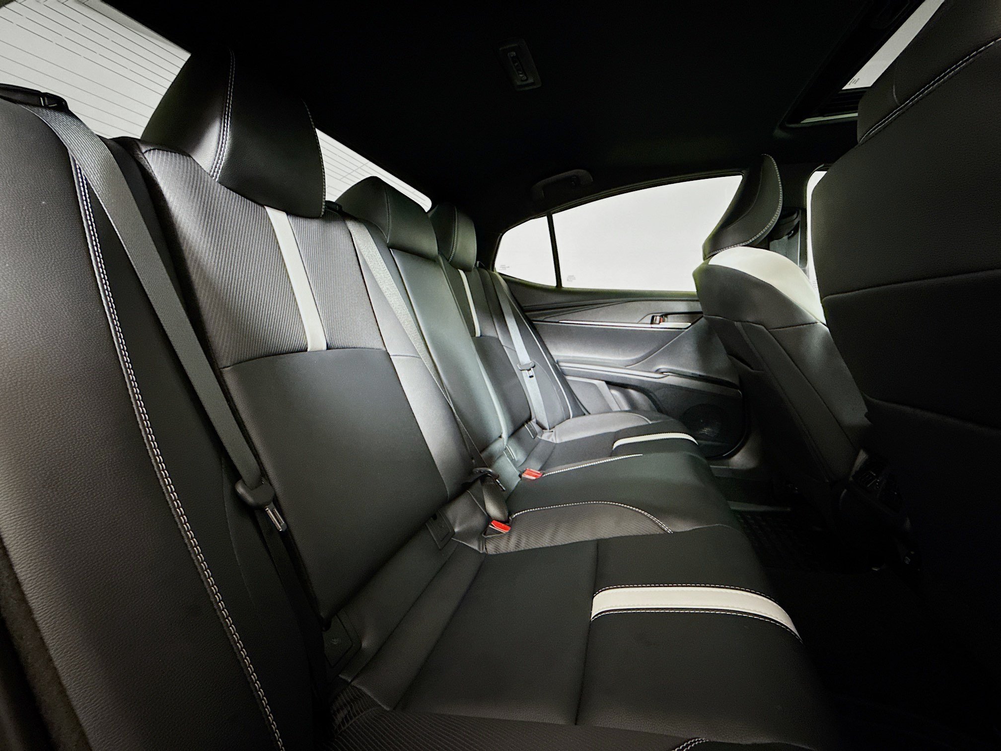 Certified 2026 Toyota Camry Hybrid FWD image 25