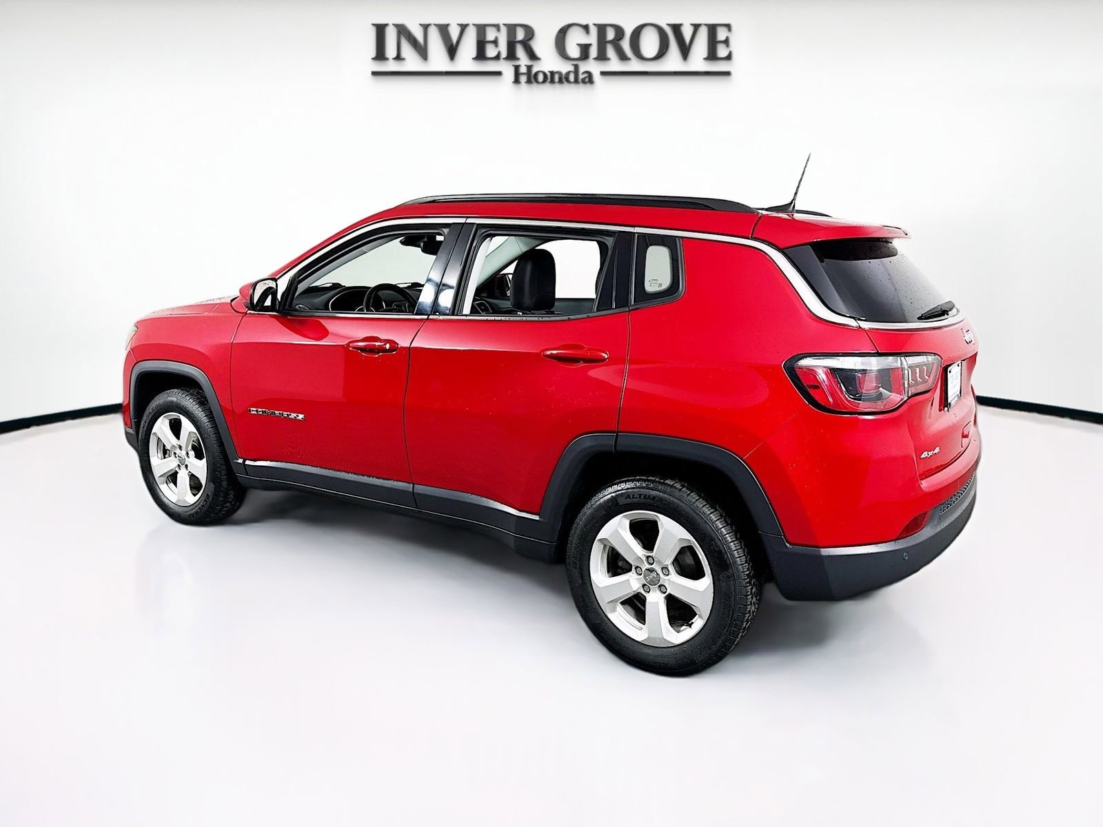 Used 2018 Jeep Compass Latitude w/ Popular Equipment Group AWD/4WD image 7