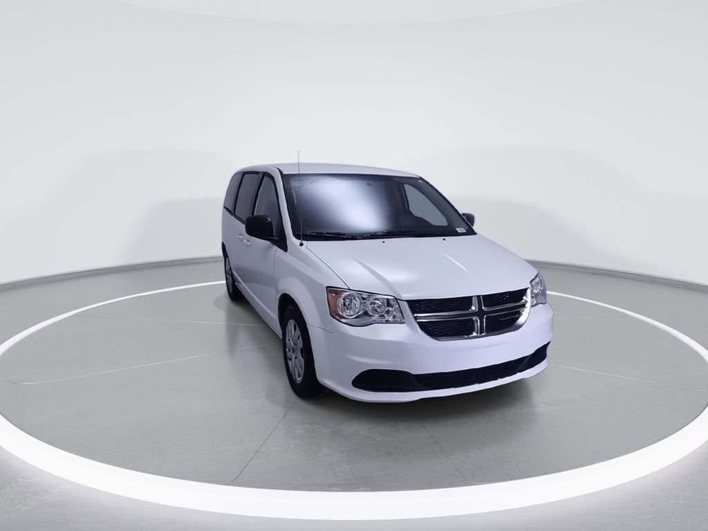 Used 2018 Dodge Grand Caravan SE FWD image 3