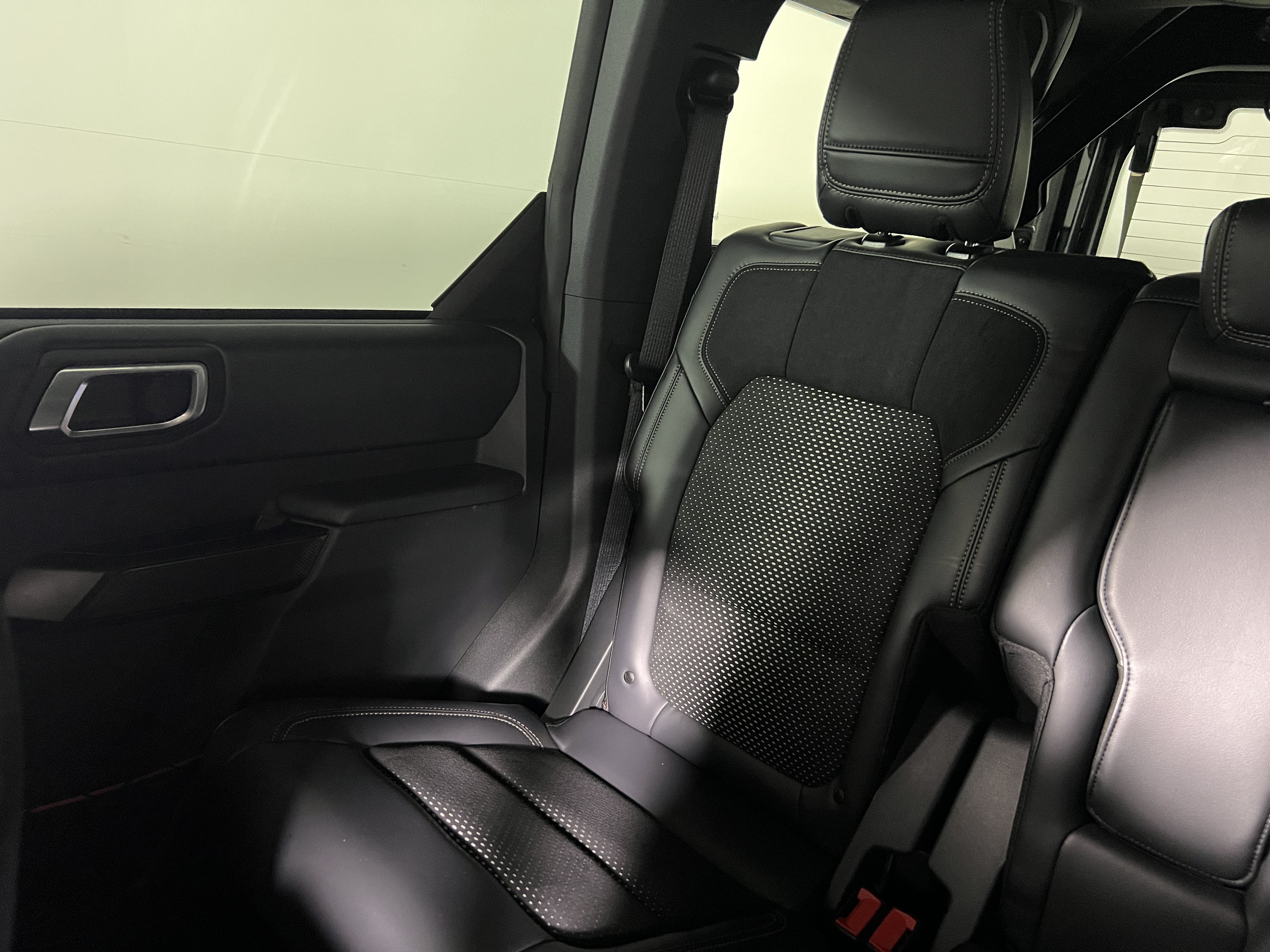 Used 2026 Ford Bronco Raptor AWD/4WD image 13