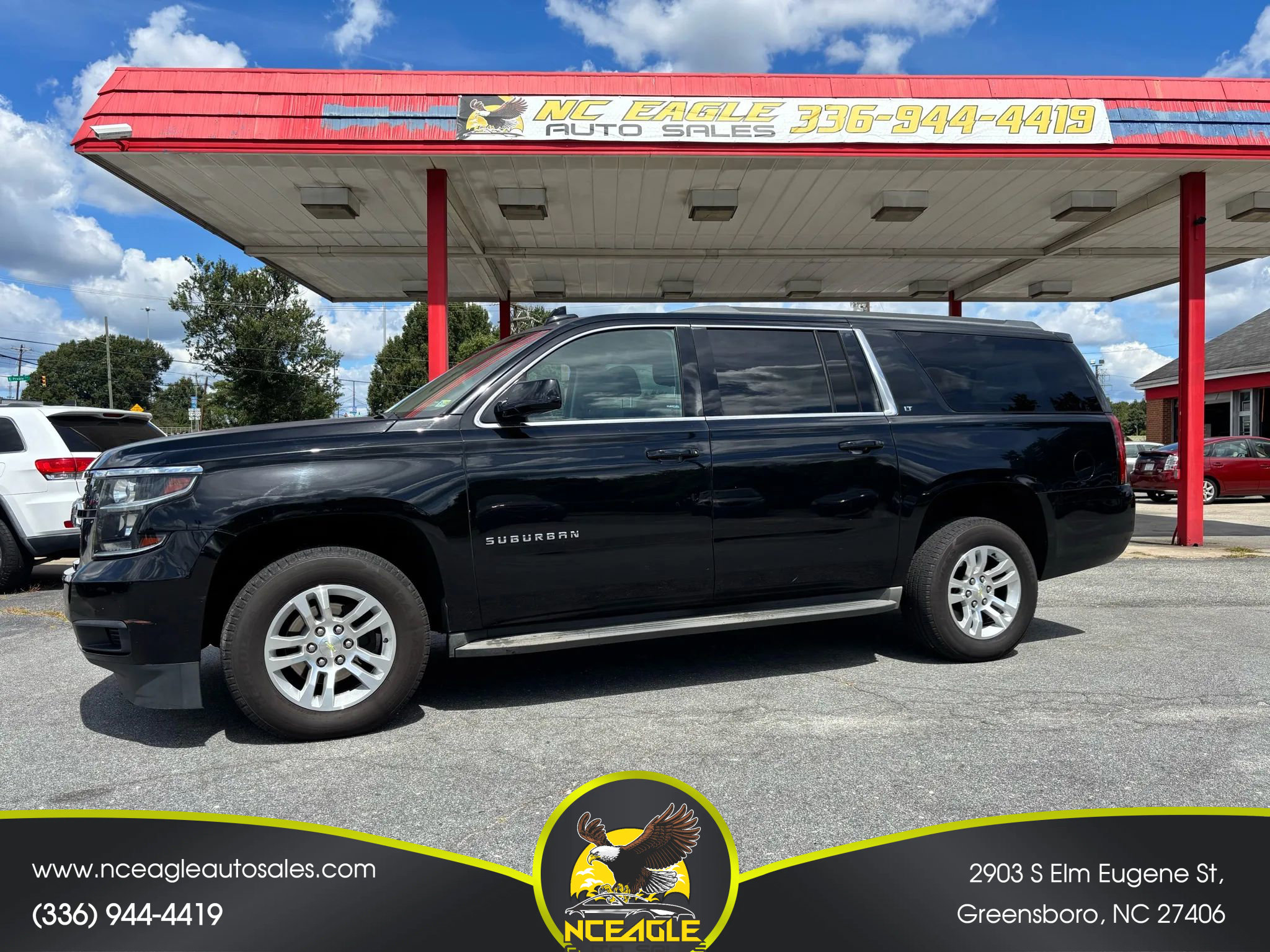 Used 2015 Chevrolet Suburban LT image 1