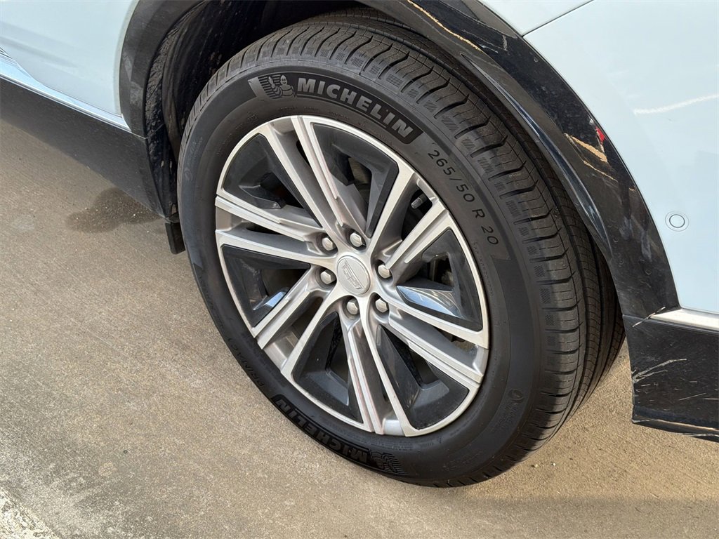 Used 2024 Cadillac Lyriq Luxury image 5