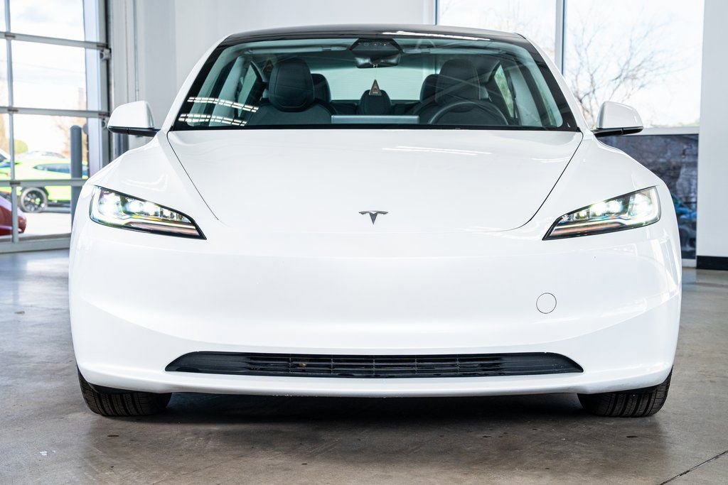Used 2025 Tesla Model 3 Long Range image 3
