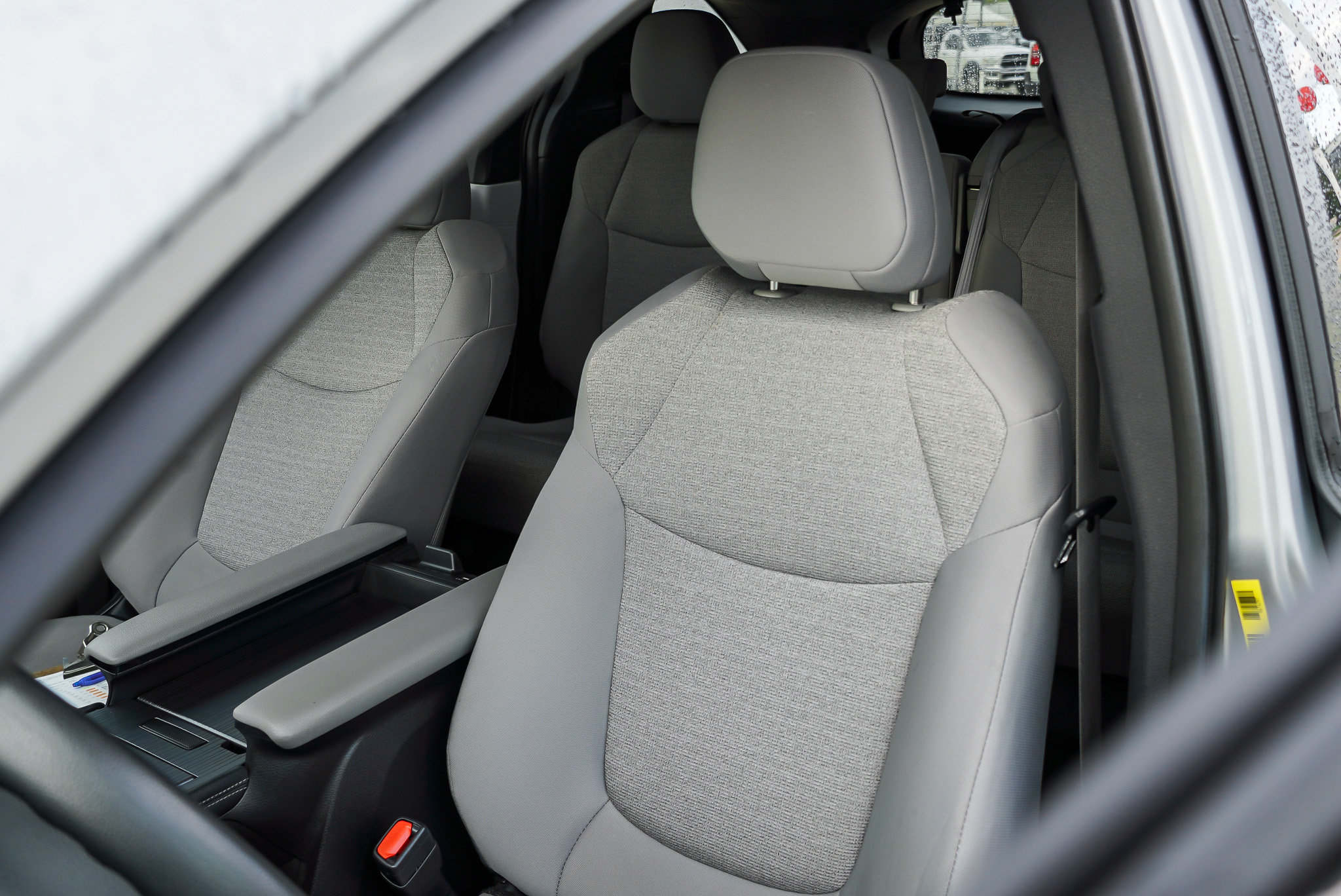 Certified 2025 Toyota Sienna LE AWD/4WD image 16