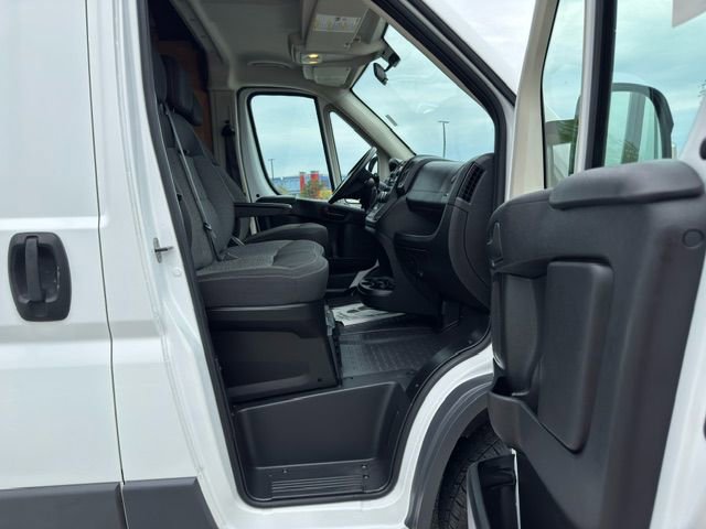 Used 2016 RAM ProMaster 2500 w/ Interior Convenience Group FWD image 14