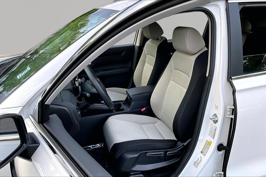Used 2024 Honda CR-V LX image 17
