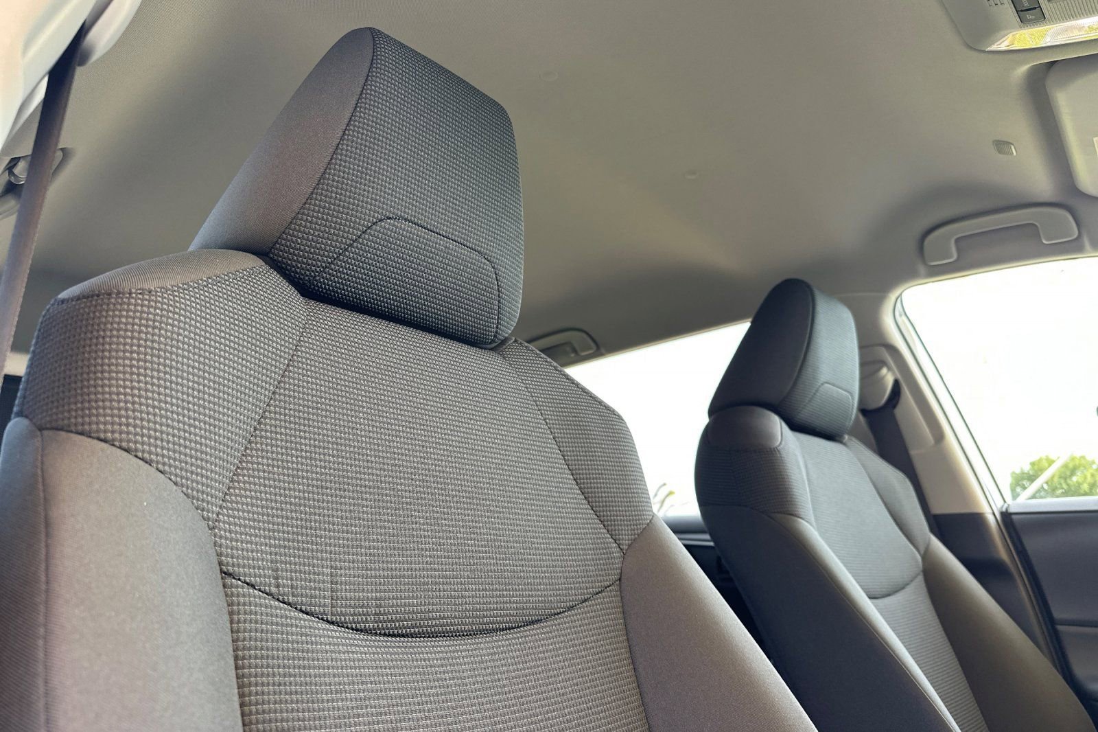 Used 2025 Toyota RAV4 LE image 20