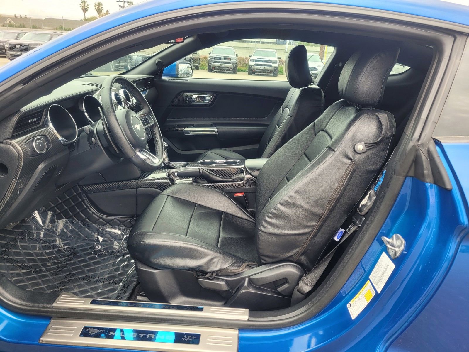 Used 2017 Ford Mustang Coupe image 11