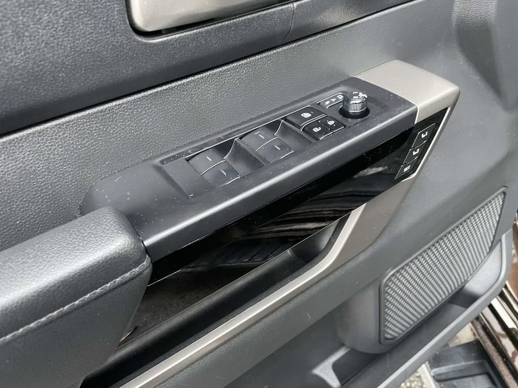 Used 2024 Toyota Tundra Limited image 28