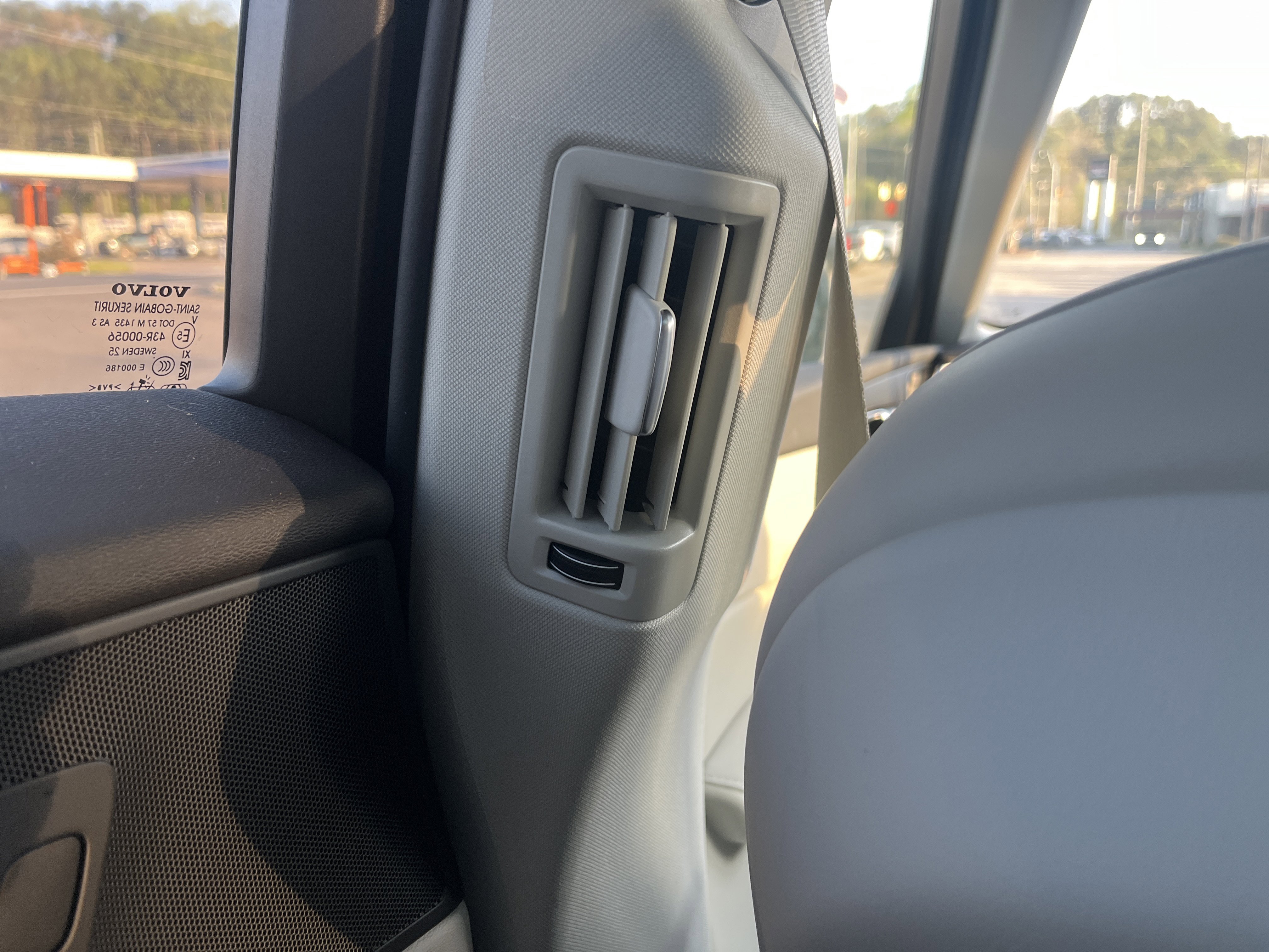 New 2026 Volvo XC60 B5 Ultra w/ Protection Package Premier image 14