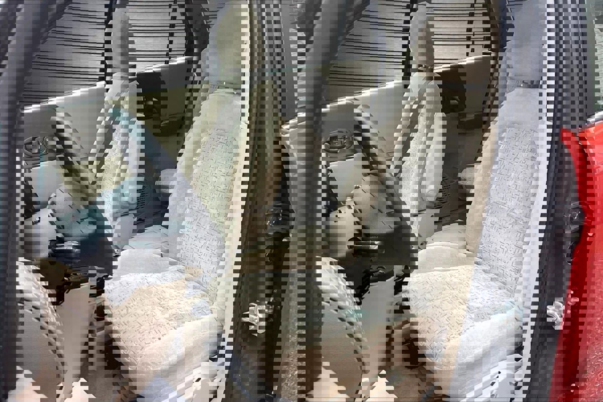 Used 2003 Saturn Vue AWD V6 image 20