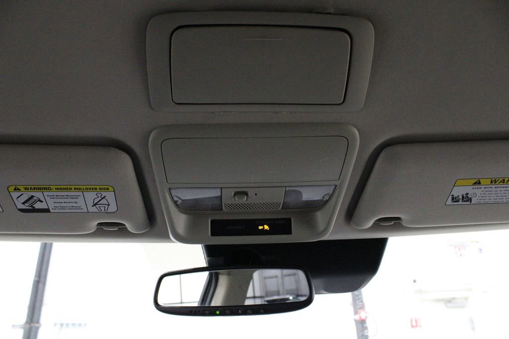 Used 2020 Mitsubishi Outlander SEL image 24