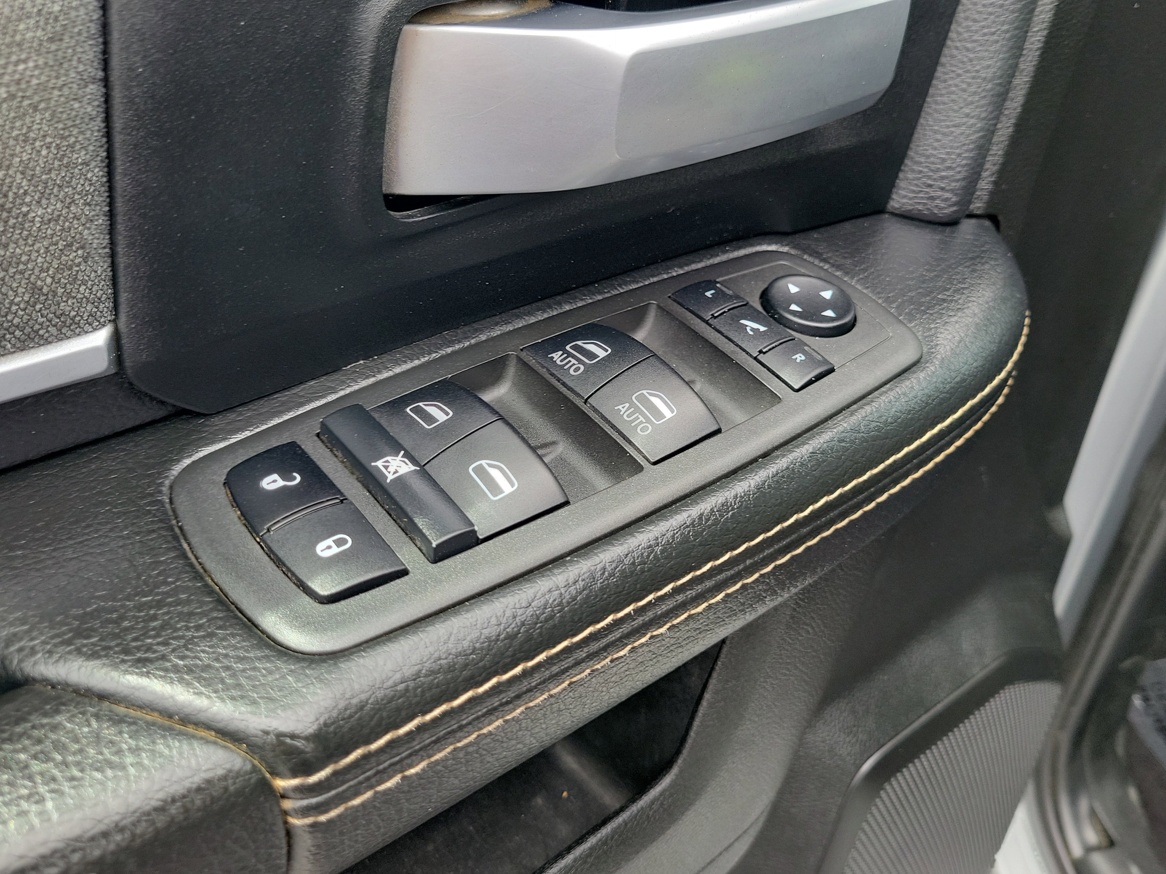 Used 2022 RAM 3500 Big Horn w/ Level 1 Equipment Group AWD/4WD image 19