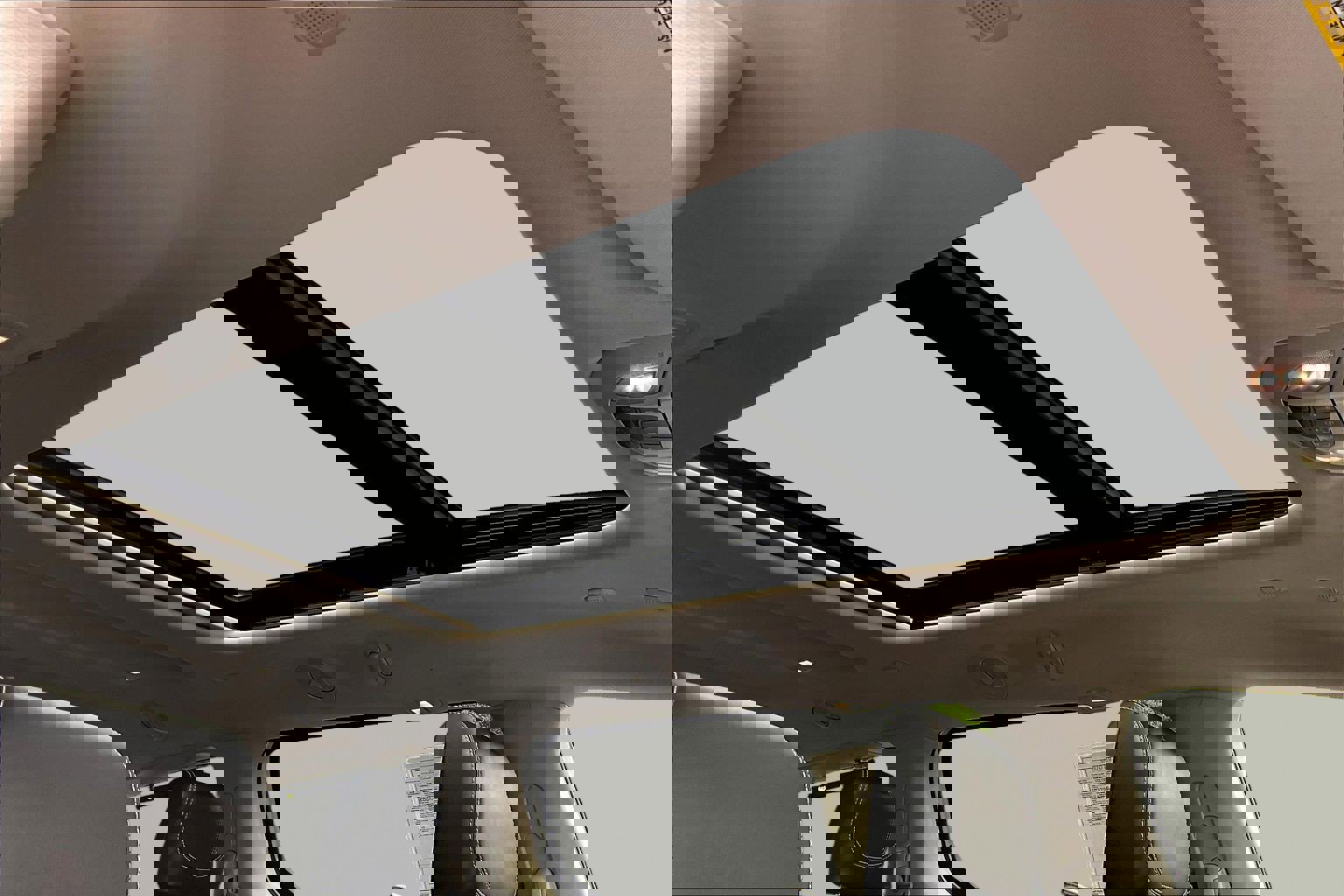 Used 2023 Chrysler Pacifica Limited image 28