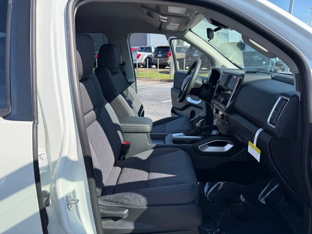 New 2026 Nissan Frontier SV w/ SV Convenience Package RWD image 17